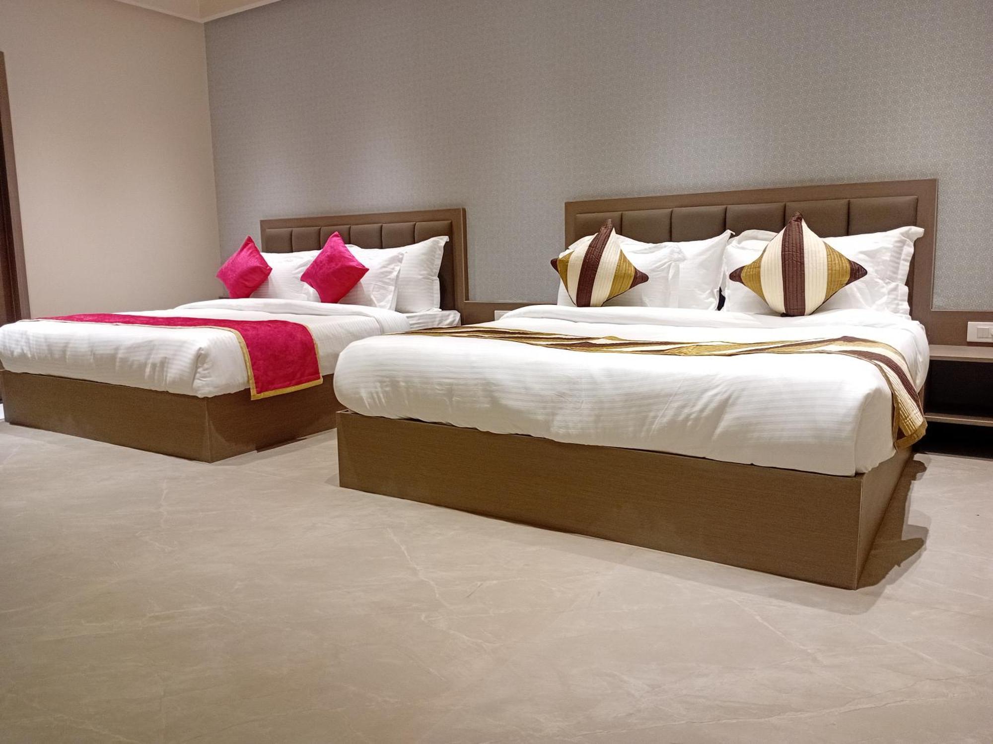 Hotel Shree Ji Inn Kishangarh  ภายนอก รูปภาพ
