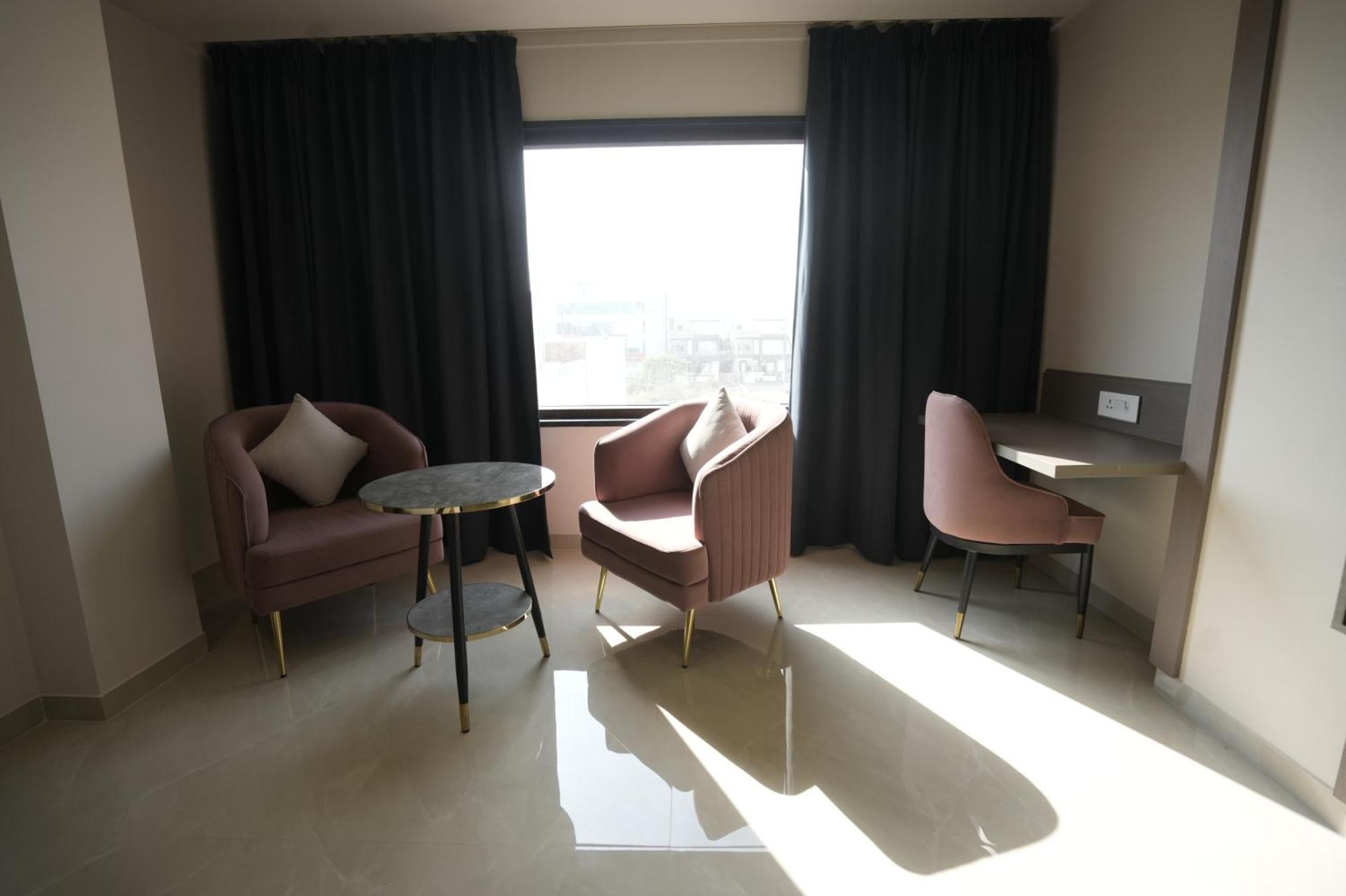 Hotel Shree Ji Inn Kishangarh  ภายนอก รูปภาพ